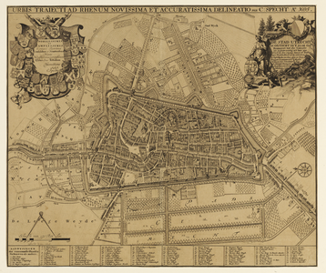 216016 Plattegrond van de stad Utrecht met directe omgeving; met weergave van het stratenplan, wegen, watergangen en ...